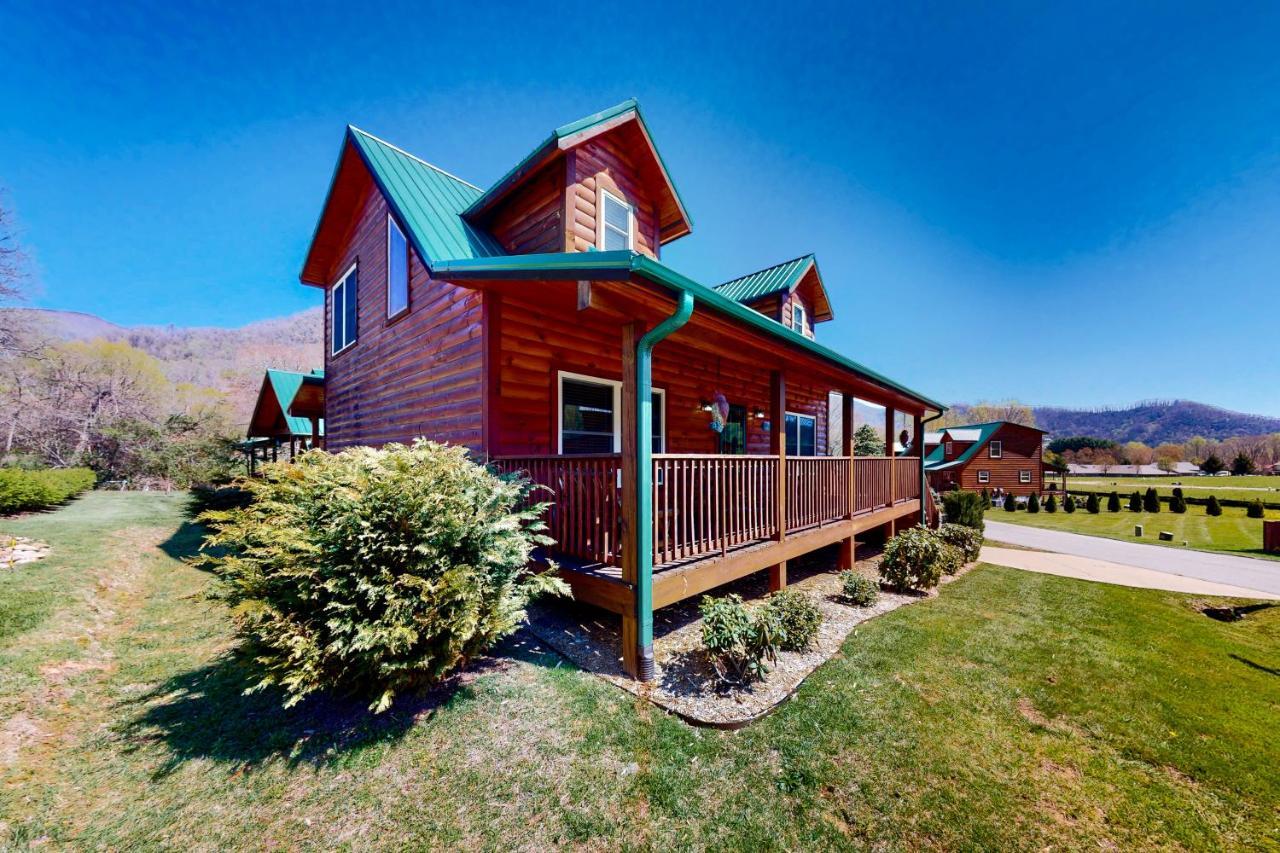 The Mountain Haven Villa Maggie Valley Exterior photo